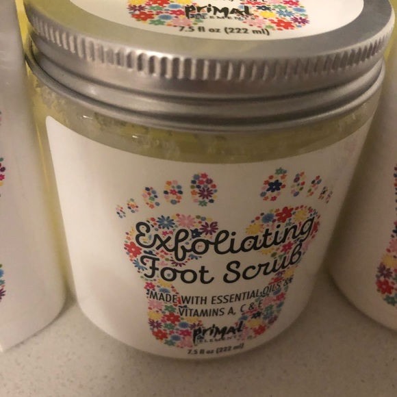 new never opened - Picture 2 of 4